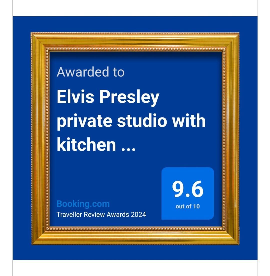 Elvis Presley Private Studio With Kitchen And Airconditioning Goes Buitenkant foto