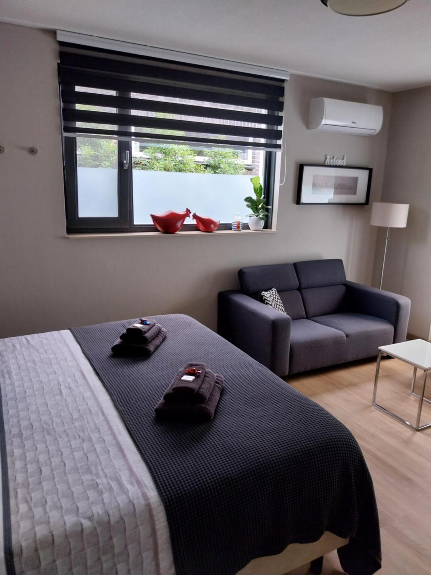Elvis Presley Private Studio With Kitchen And Airconditioning Goes Buitenkant foto